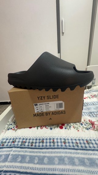 Yeezy Slide Adidas Talla 46 Negro Nuevo