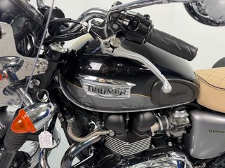 Triumph Bonneville T100 2011