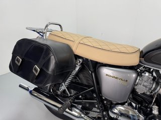 Triumph Bonneville T100 2011