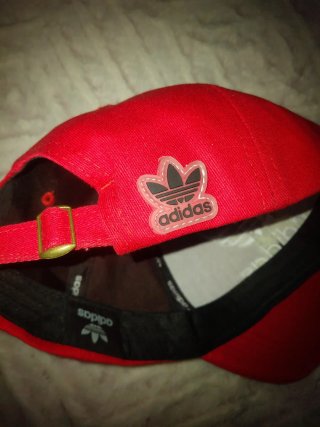 Gorra Adidas Roja