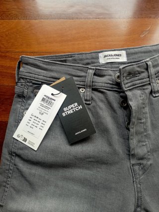Pantalón corto Jack&Jones gris