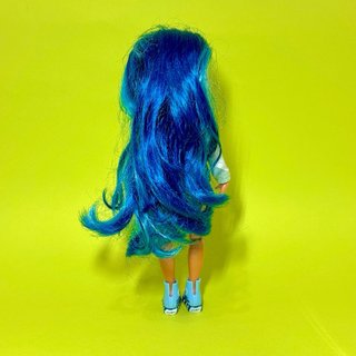 Muñeca Rainbow High Junior High Skyler