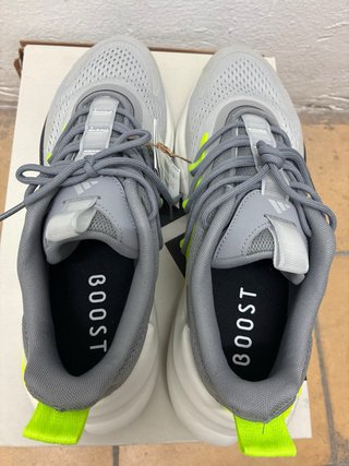 Adidas AlphaBoost V2 Talla 42 Gris/Amarillo