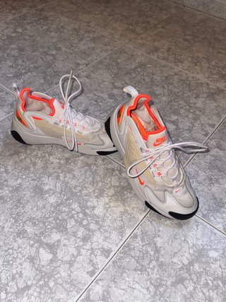 Zapatillas Nike Zoom 2K Naranja y Blanco