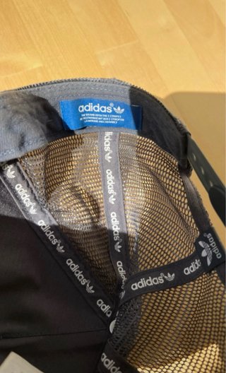 Gorra Adidas Negra Trucker