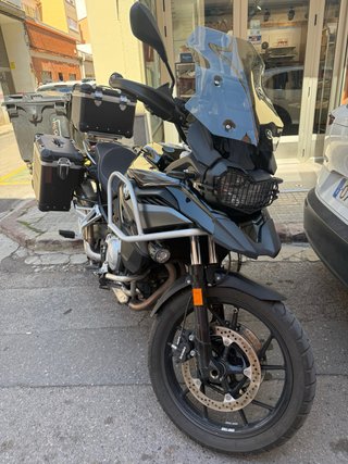 BMW F750GS Triple black