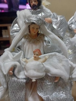 Nacimiento Navideño Figuras Plata y Blanco