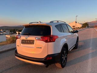 Toyota RAV4 2015