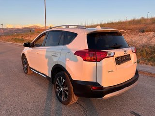 Toyota RAV4 2015