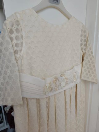 Traje de Comunión Beige Encaje Flores