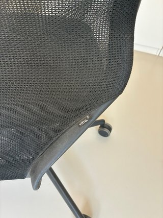 Silla de oficina Vitra negra