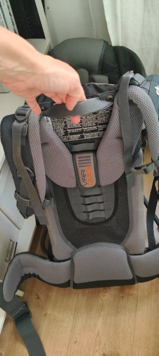 Mochila deuter portabebés ergonómica