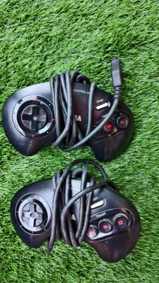 Console Sega Mega Drive Nera + Giochi