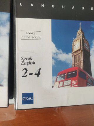 Libros y Cintas para Aprender Inglés