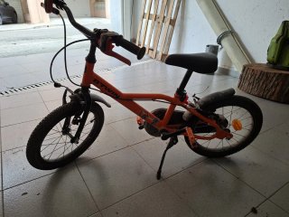 Bicicleta infantil naranja