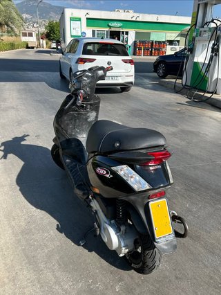 Piaggio Zip Negra Scooter Automática