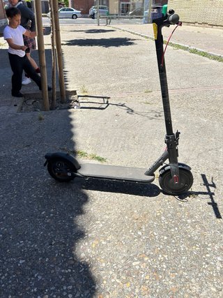 Patinete Eléctrico Xiaomi pro 4 tiene muy poco uso