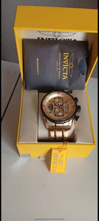 Reloj Invicta Aviator Dorado