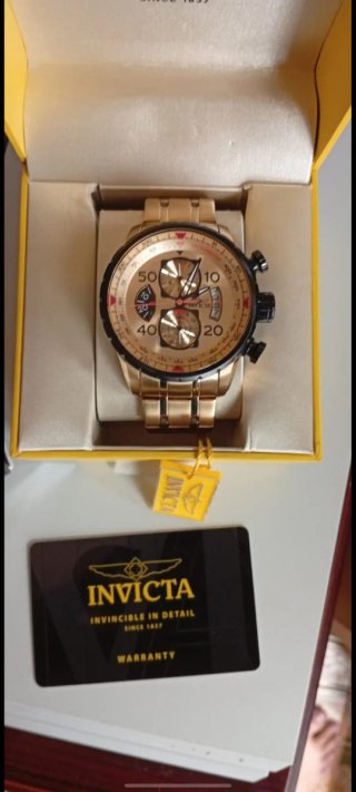 Reloj Invicta Aviator Dorado