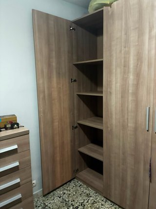 Armario de madera 3 puertas