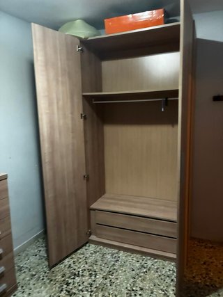 Armario de madera 3 puertas