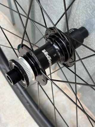 Ruedas Vision Team 30 i23 + cubiertas Vittoria