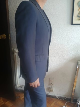 Traje chaqueta y pantalón gris