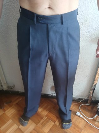 Traje chaqueta y pantalón gris