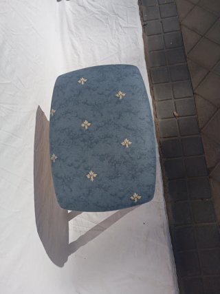 !OCASIÓN! Banqueta Reposapiés Tapizada Madera