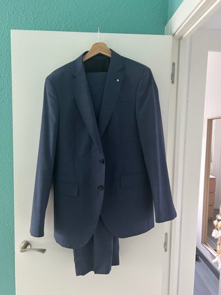 Traje Purificación García azul