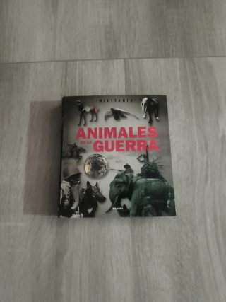 Confezione 3 Libri Militaria Tikal
