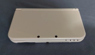 Nintendo 3DS XL + Pokémon Ultra Sol + custodia