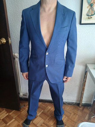 Traje de chaqueta y pantalón azul