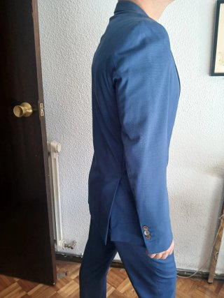 Traje de chaqueta y pantalón azul