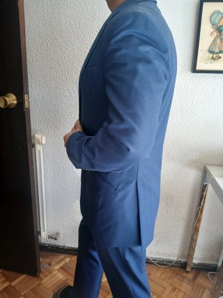 Traje de chaqueta y pantalón azul