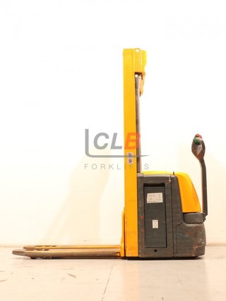 Ref. M-6449 Apilador Eléctrico JUNGHEINRICH EJC 216 Z
