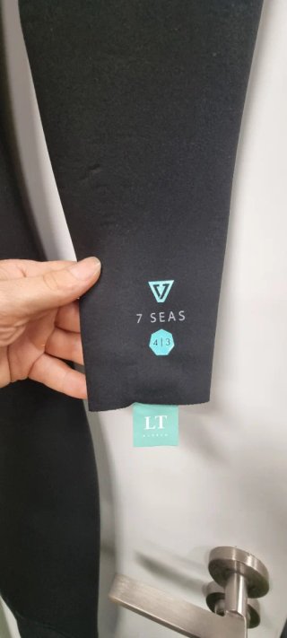 Neopreno Vissla Negro 7 Seas 4/3 mm Tallas MT/L/LT