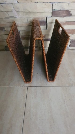 Revistero mimbre marrón