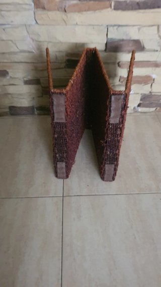 Revistero mimbre marrón