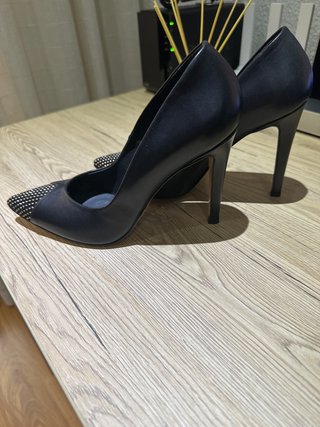 Zapatos de tacón Roberto Botella negros