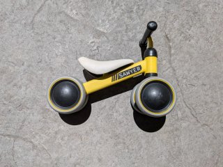 Bici de aprendizaje Sawyer amarilla