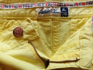 Shorts amarillos mujer