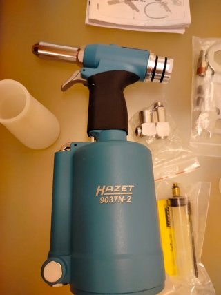Remachadora Neumática Profesional HAZET 9037 N-2
