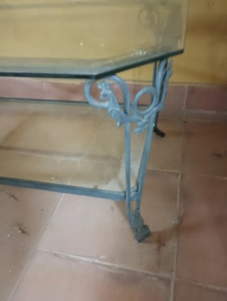 Juego 2 mesas forja y cristal