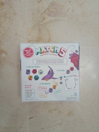 Juego de mesa Match 5. Sin estrenar