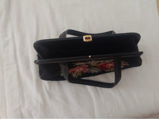 Bolso Gobelin negro con flores