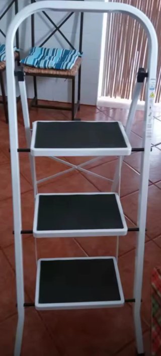 Escalera plegable 3 peldaños