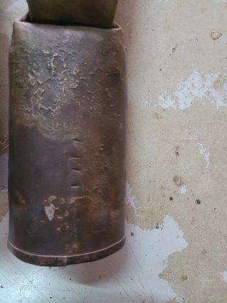 4 Cencerros de metal con correas de cuero