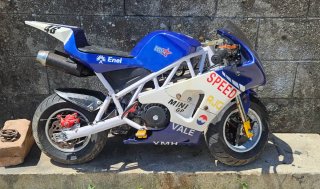 Minimoto gasolina,  Azul y Blanca