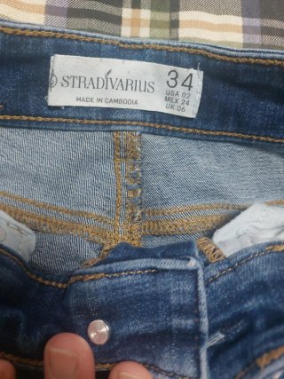 Stradivarius Jeans Azules
